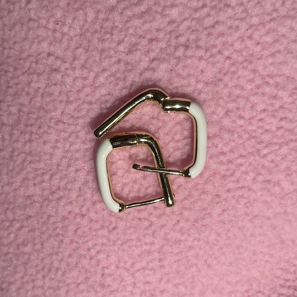 White/Gold Squared Hoop Earrings - Picture 5 of 8
